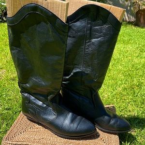 Vintage genuine leather boots. Size 6